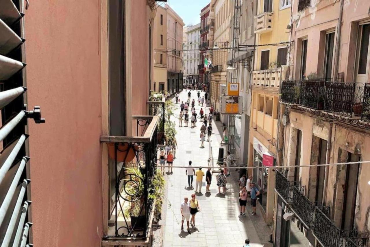 Appartamento Cagliari Centro Con Vista Sul Porto Экстерьер фото