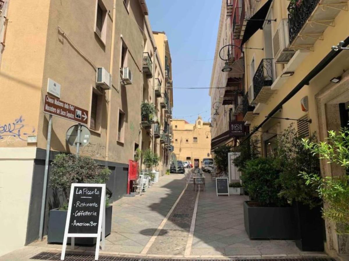 Appartamento Cagliari Centro Con Vista Sul Porto Экстерьер фото