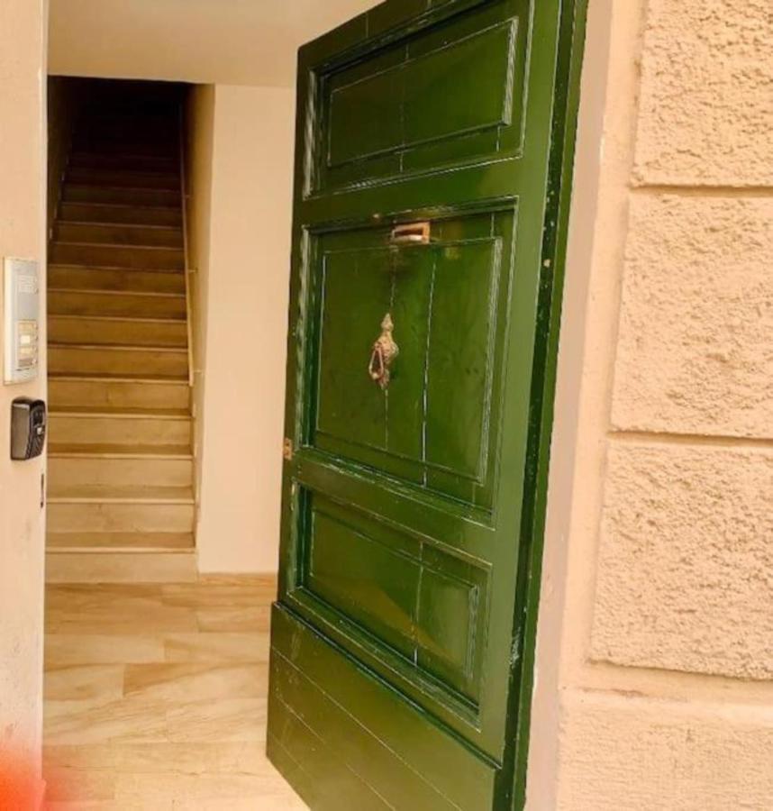 Appartamento Cagliari Centro Con Vista Sul Porto Экстерьер фото